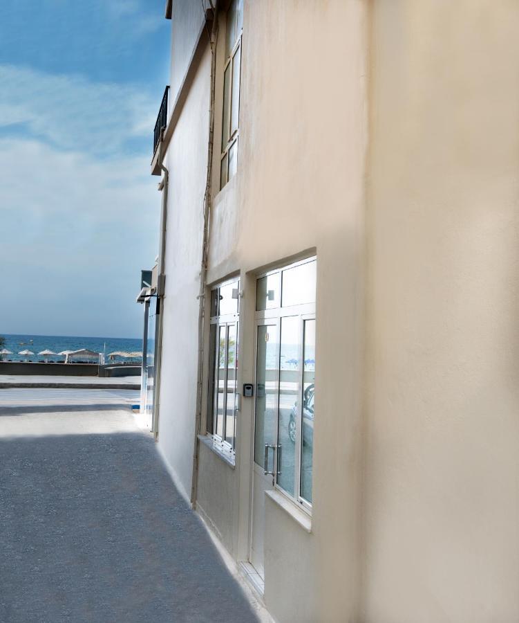 Salty Alley Seaside Apartment Resmo Dış mekan fotoğraf